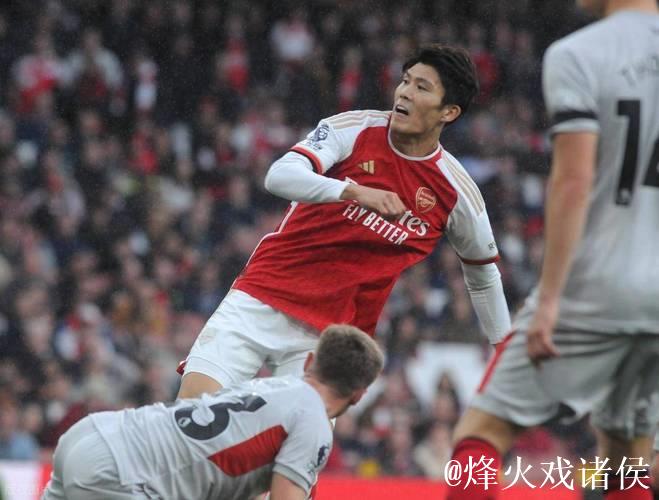 HWG!罗马诺:富安健洋自由身加盟阿贾克斯,双方签约至2026年6月 HWG!罗马诺:富安健洋自由身加盟阿贾克斯,双方签约至2026年6月