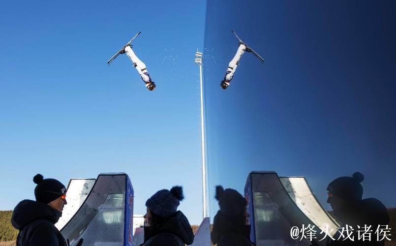 惊喜不断保持冷静 中国空中技巧队全力备战米兰 惊喜不断保持冷静 中国空中技巧队全力备战米兰